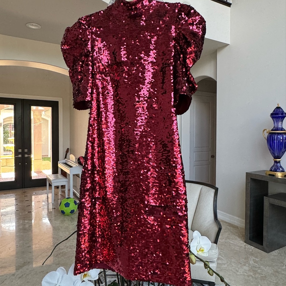 Red sequin Alice and Oliva mini dress with puff sleeves size 4